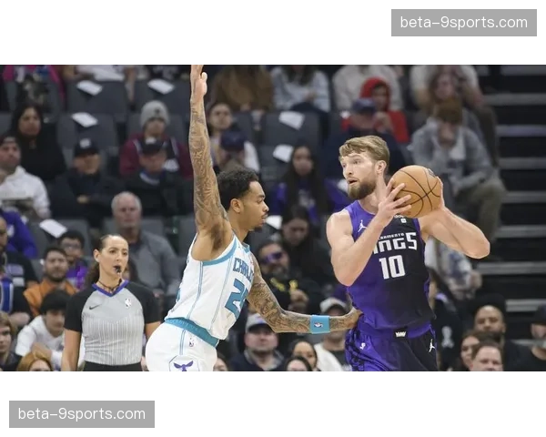 黄蜂外线三分爆发追平队史纪录 大胜国王展现空间型进攻威力 黄蜂外线三分爆发追平队史纪录 大胜国王展现空间型进攻威力